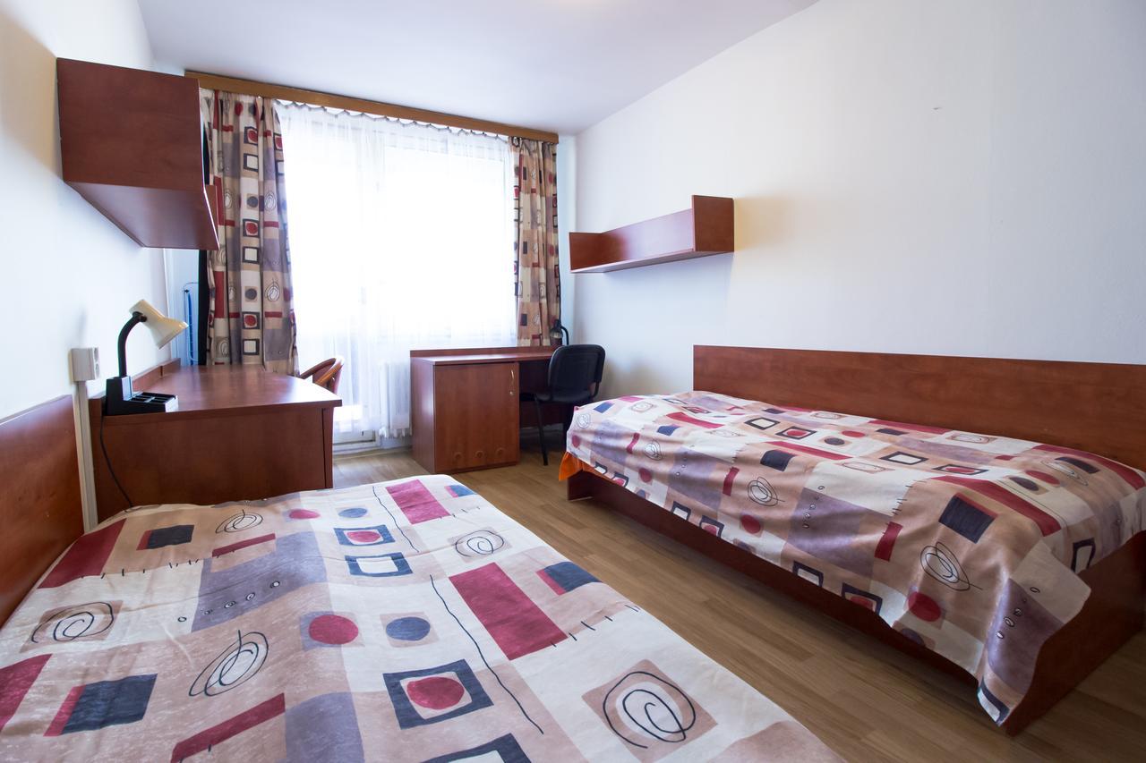 Hostel Jarov Iii. F *