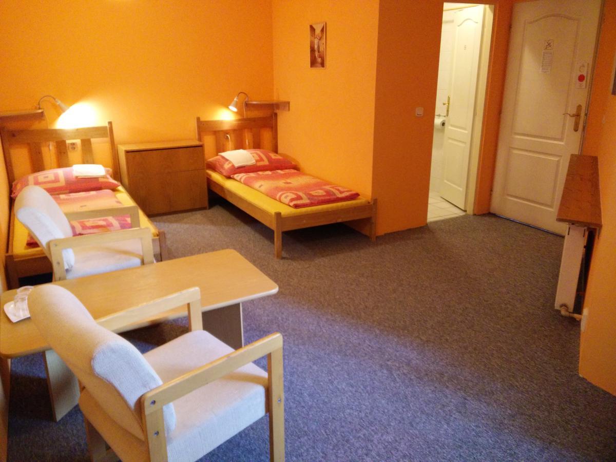 Dobroucky Guest house 2*