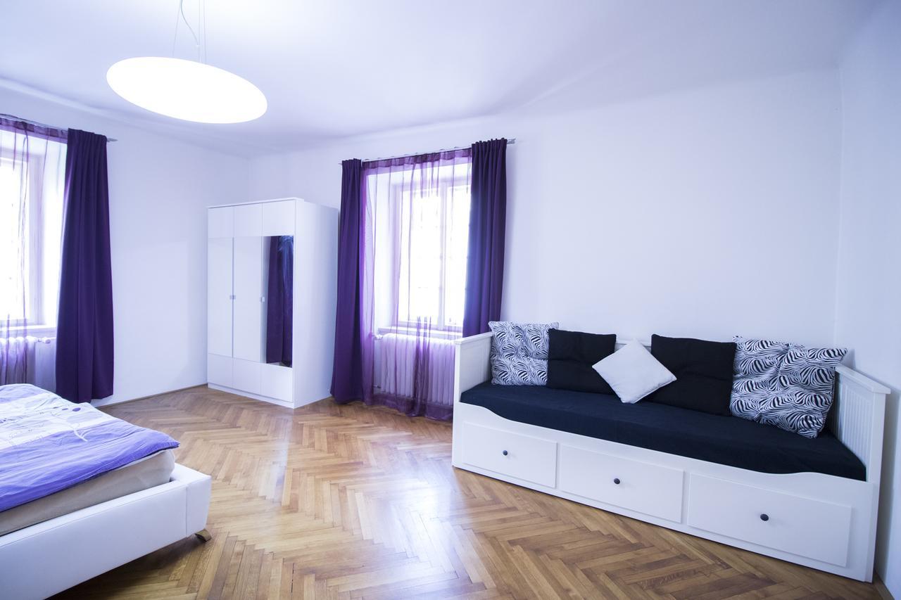 Old Town Square 27 Apartment Prag
