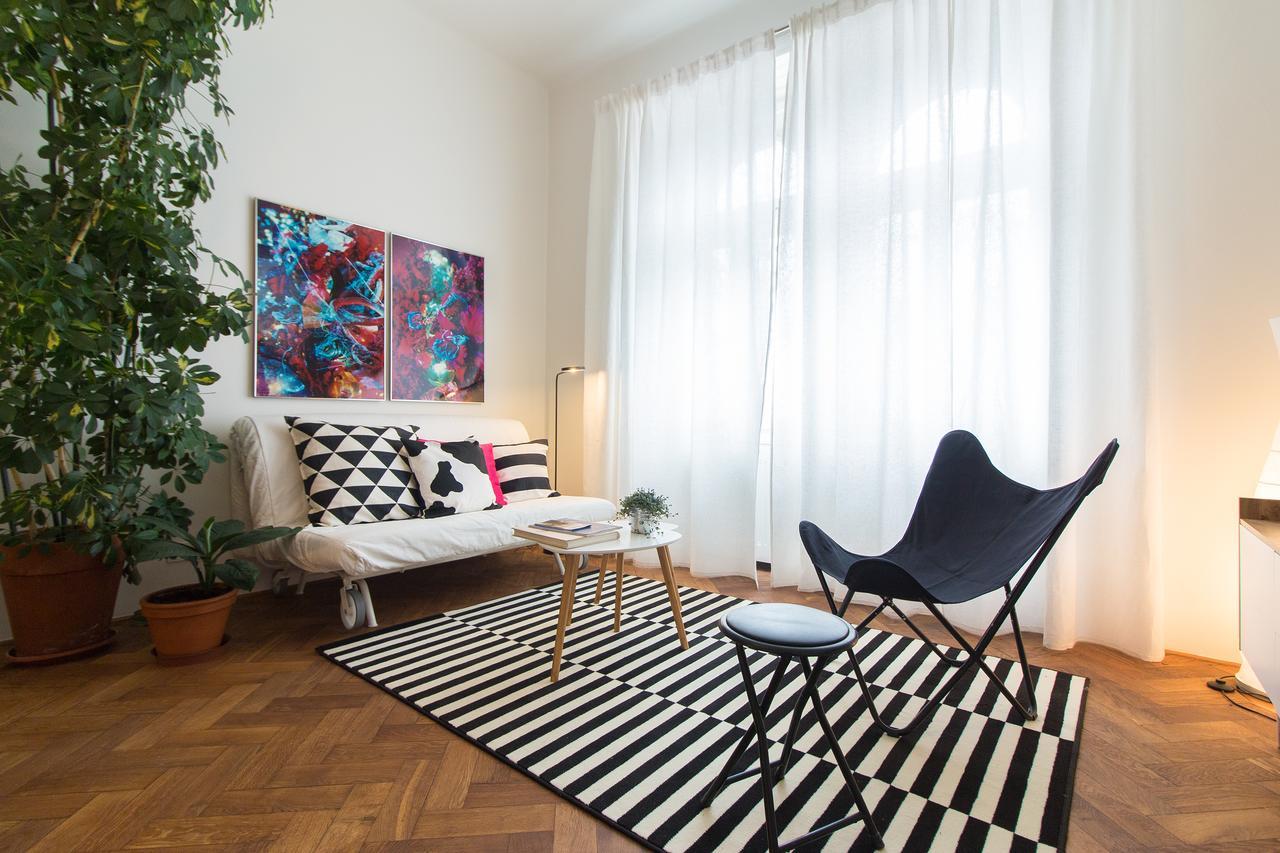 Stylish Modern For 5 People By Easybnb Apartment *