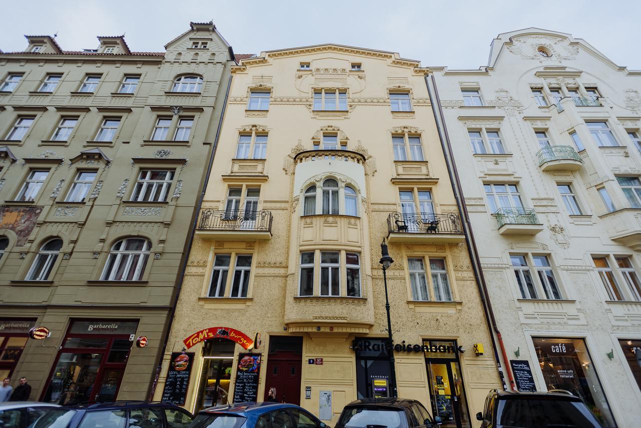 Apartment Perfect Days Charles Bridge 4