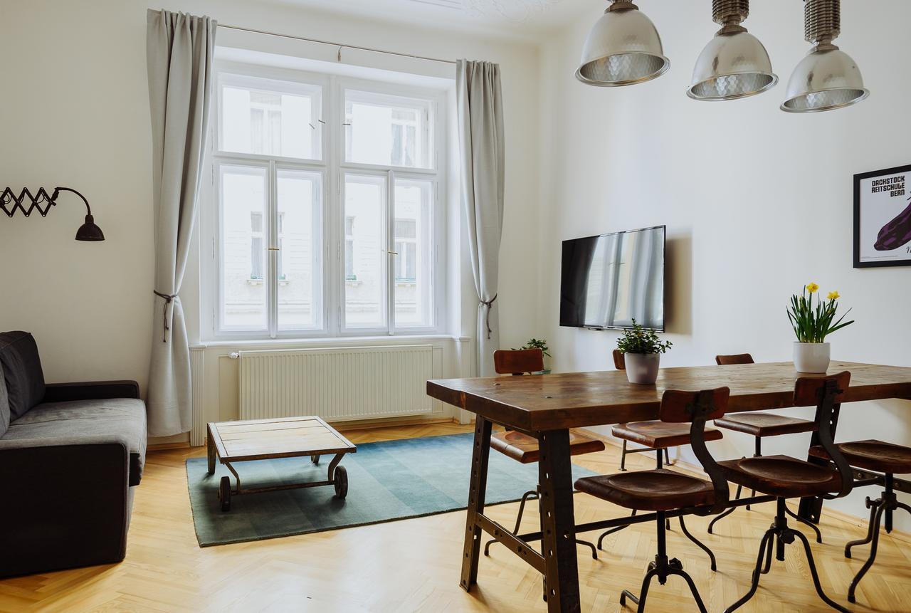 Apartment Perfect Days Charles Bridge 4 Prag