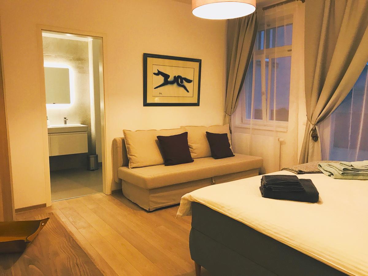 Old Town Jungmannova Apartment *