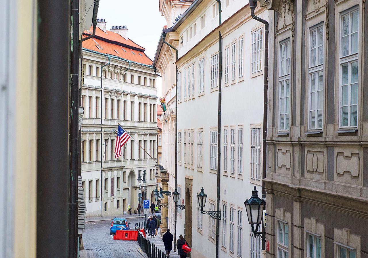 Apartment Historical Between Castle And Charles Bridge *