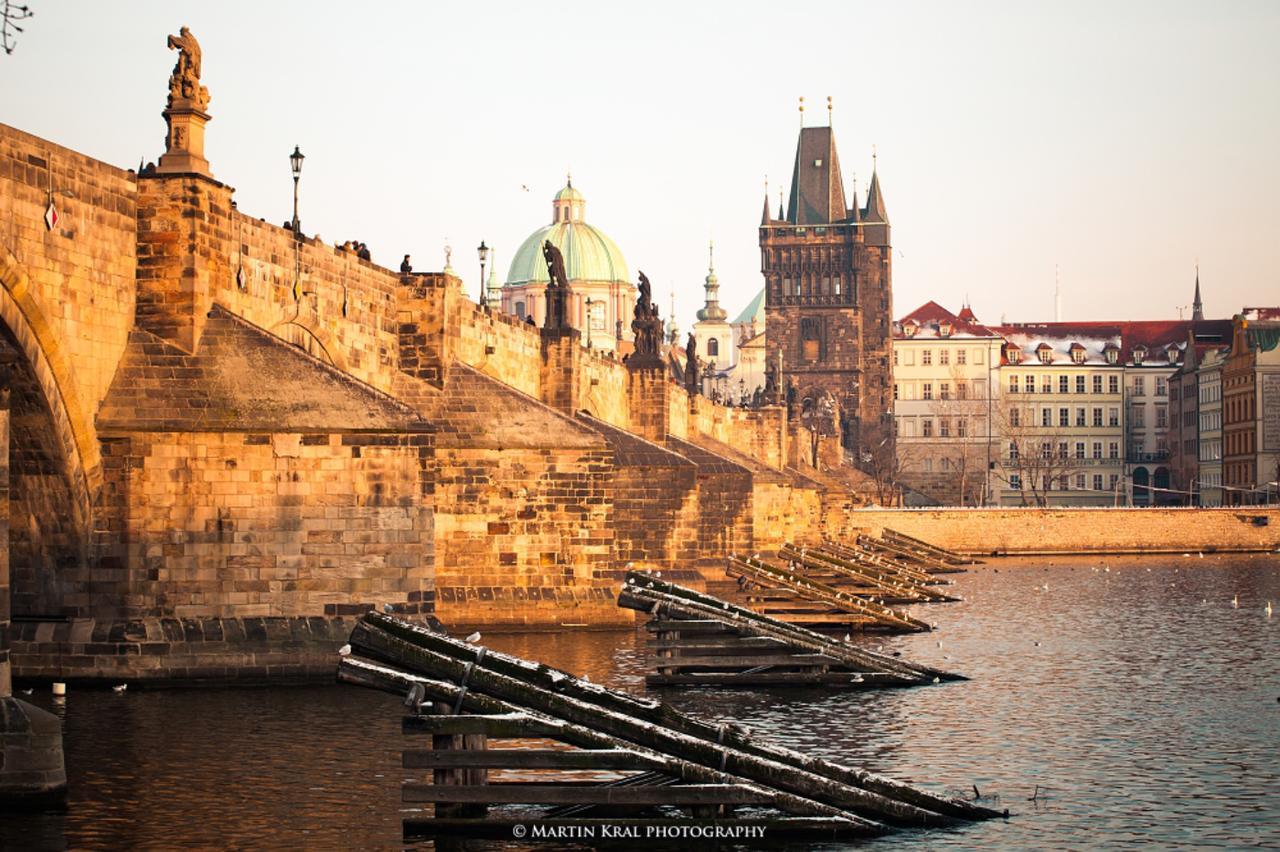 U Zlate Podkovy - At The Golden Horseshoe * Prag