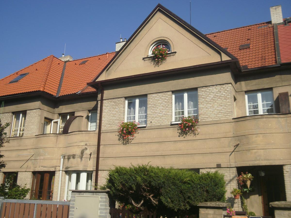 Apartricanova *
