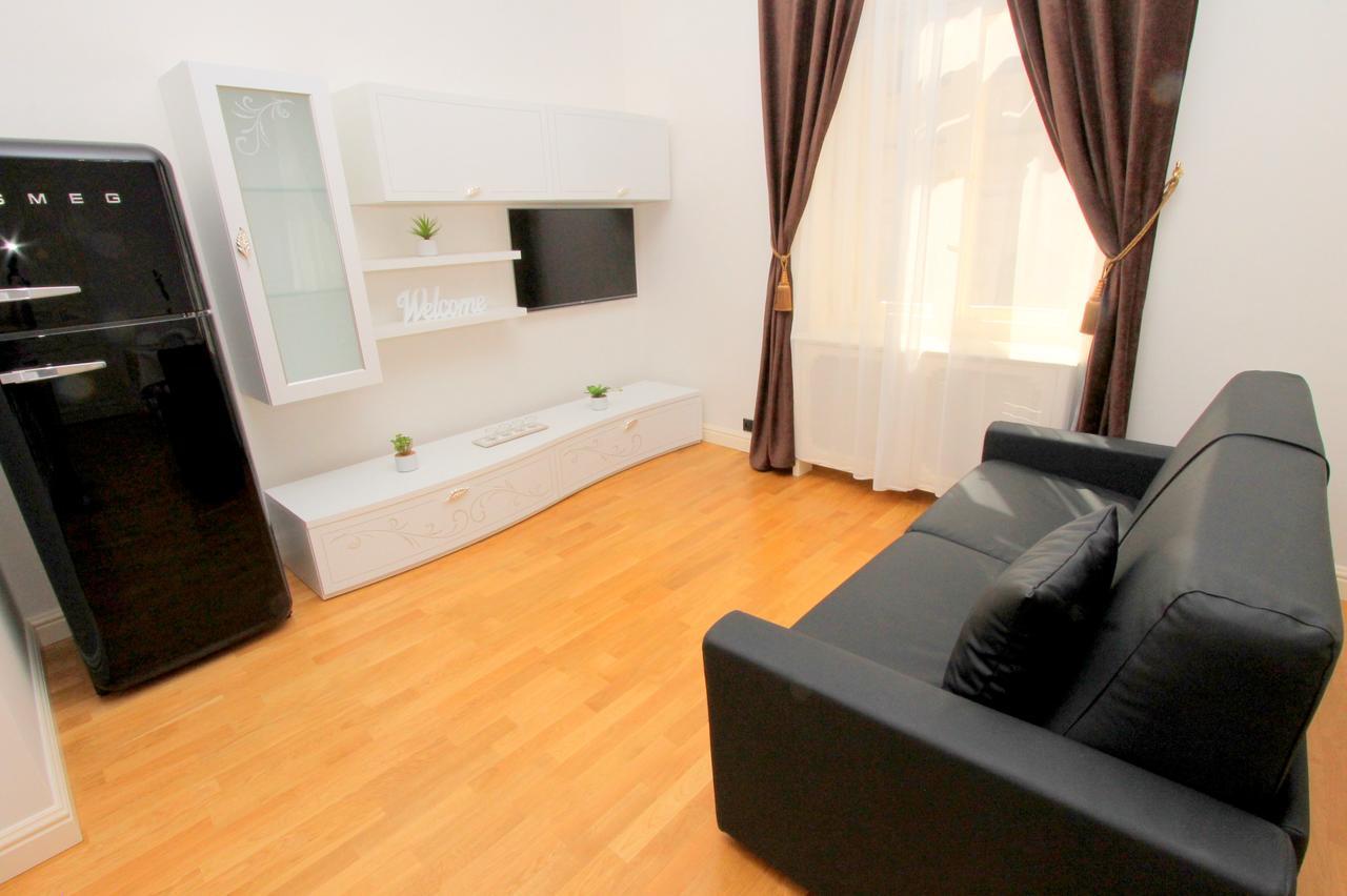 Luxury Krocinova Lejlighed