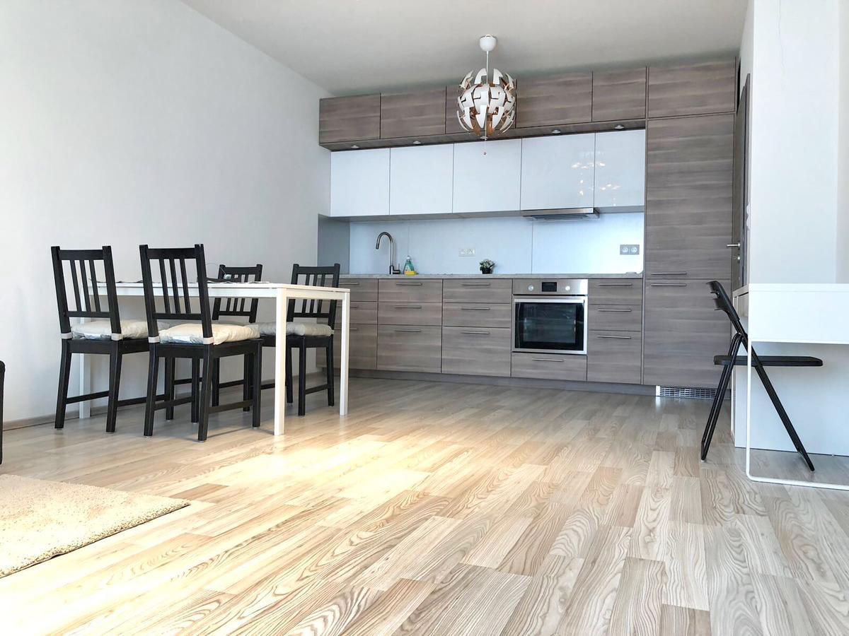 Apartment Luxury Riverside By Refa Group Prag