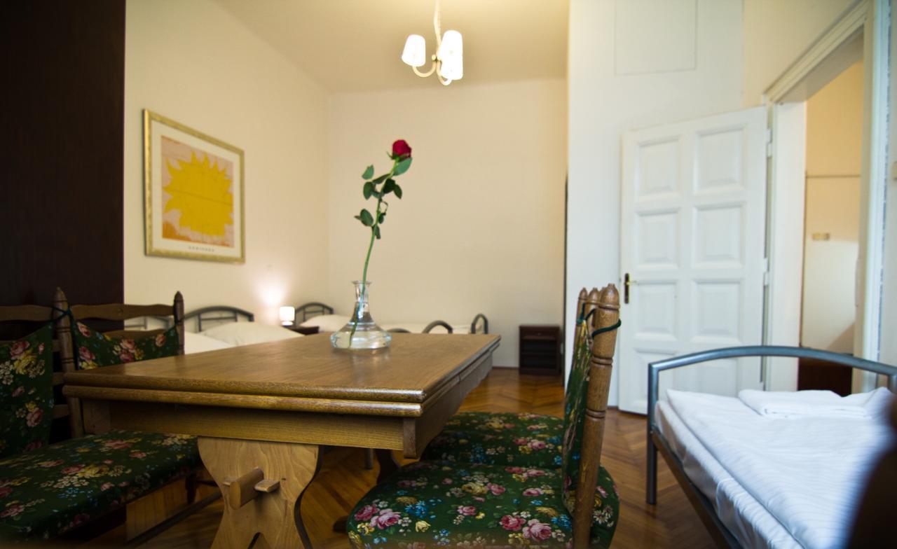 Apartment Happy For Friends *