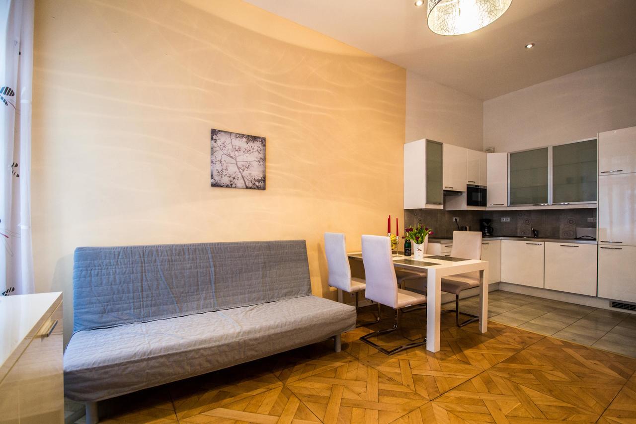 Jewish Synagogue Ruterra Apartment