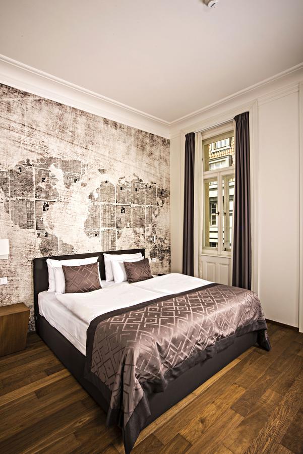 Hotell Golden Crown