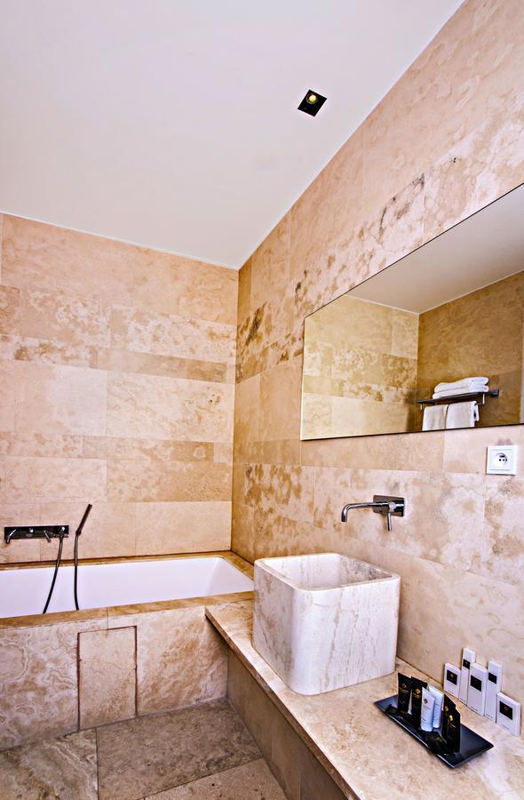 Golden Crown Hotell 4*