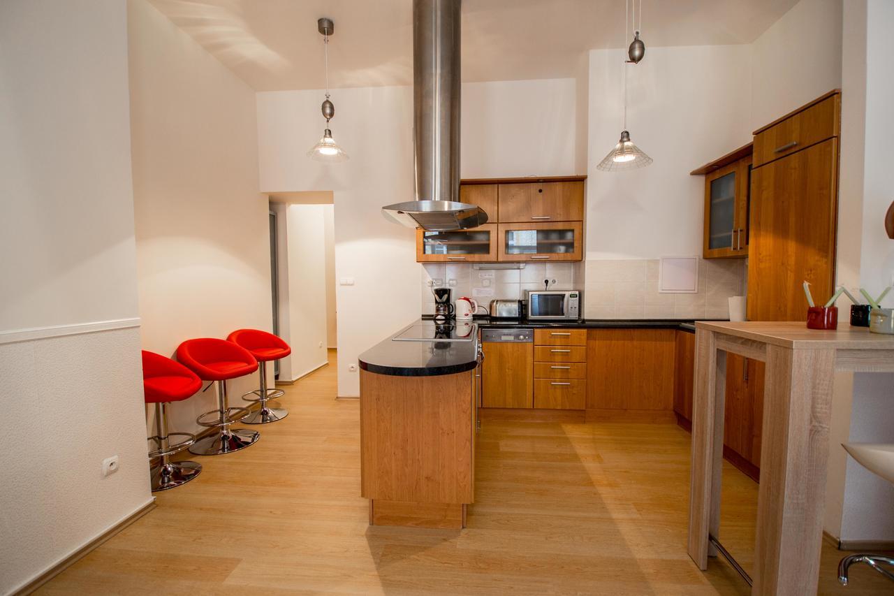 Riverside Ruterra Apartment Apartment