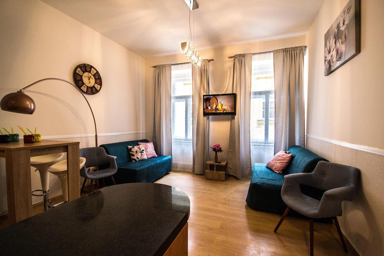Apartment Riverside Ruterra Apartment Prag