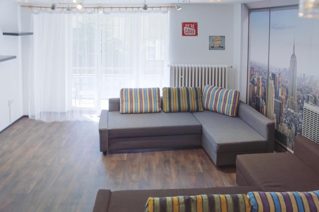 Modern Dlouhá Apartment Prag