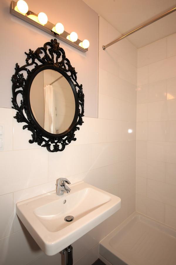 Marylin Monroe Private Hostel *