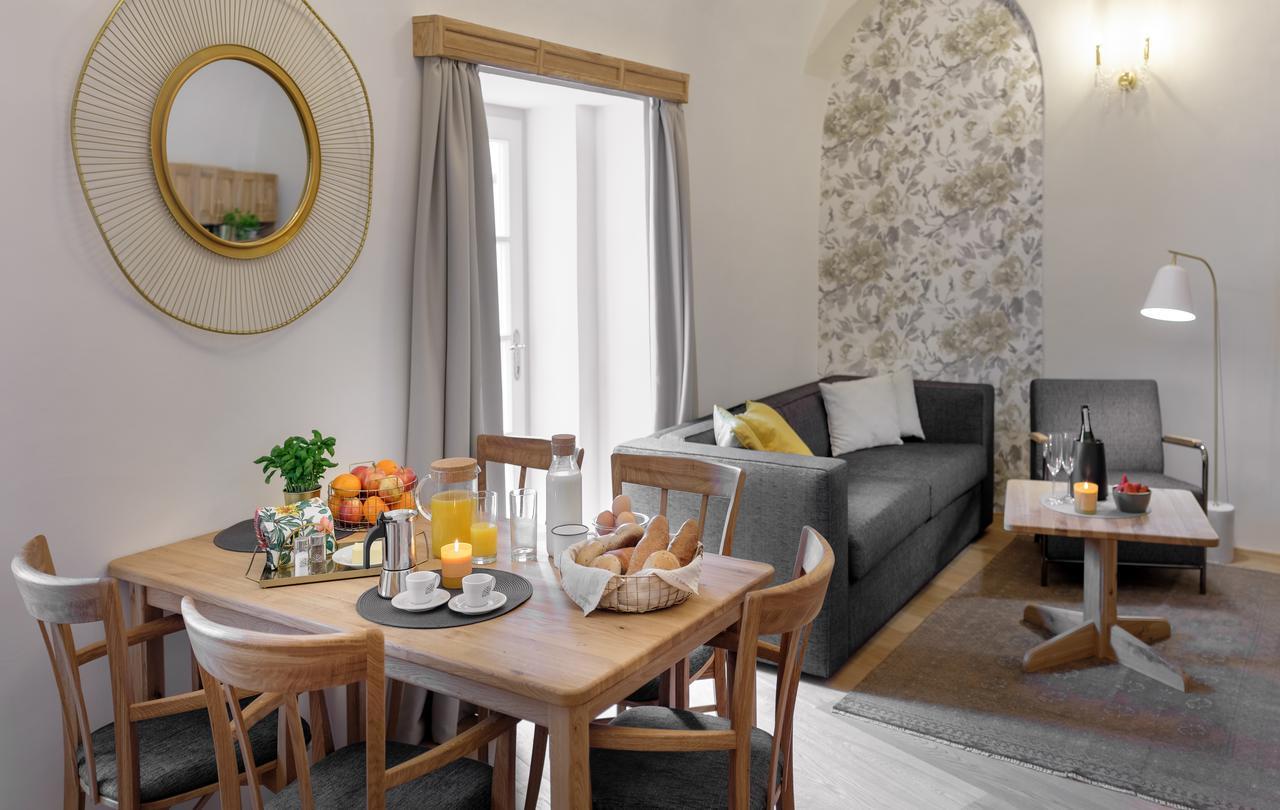 Blue Oak Aparthotel 4*