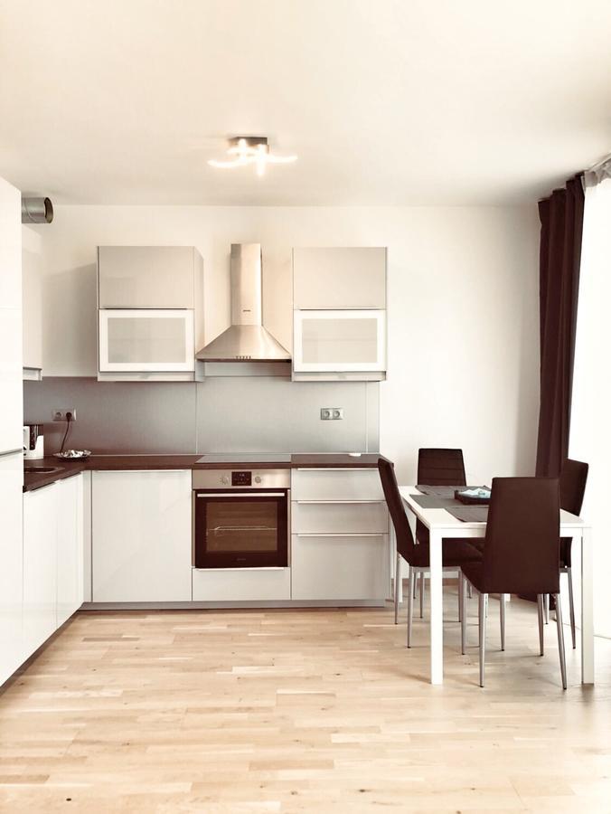 Luxury Riverside By Refa Group Apartment *