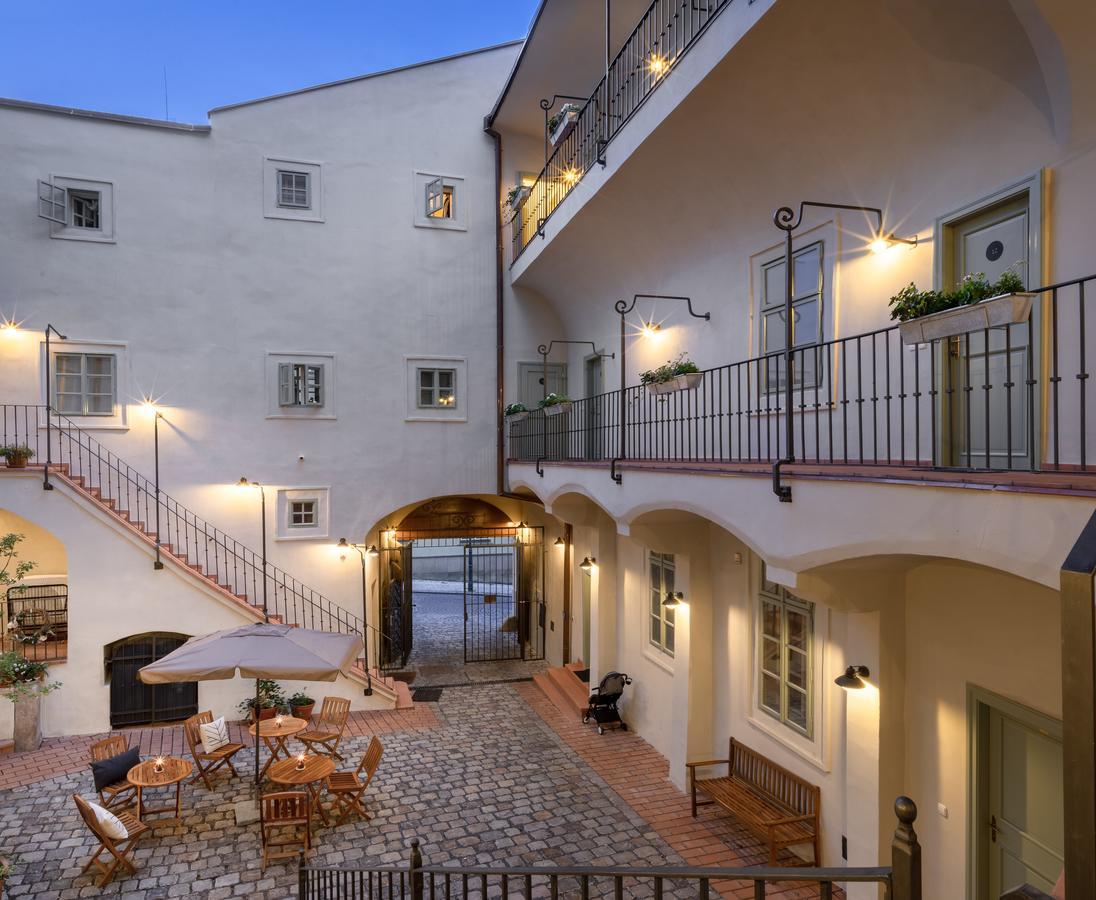 Blue Oak Aparthotel