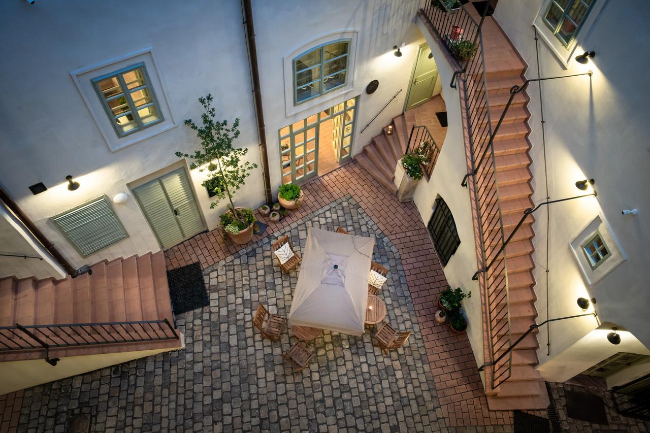 Blue Oak 4* Prague