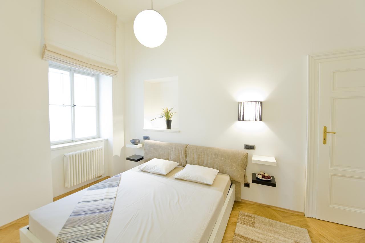 Bohemia Old Town Apartment Prag