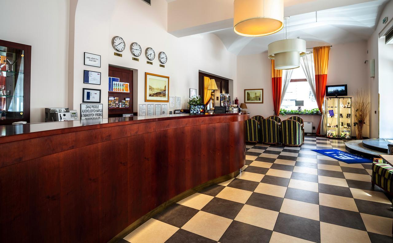 Ea Downtown 4* Prag