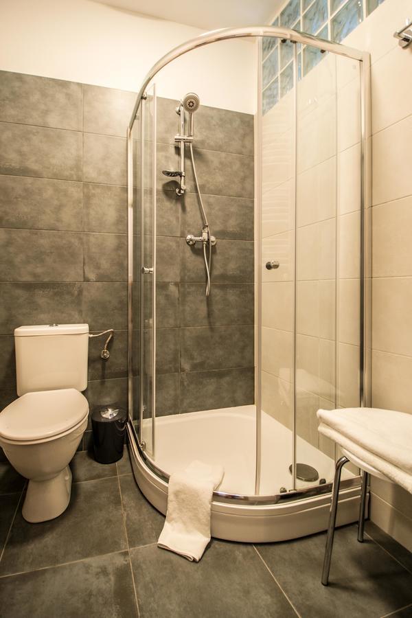 Executive Bright Apt. By Ruterra Apartment