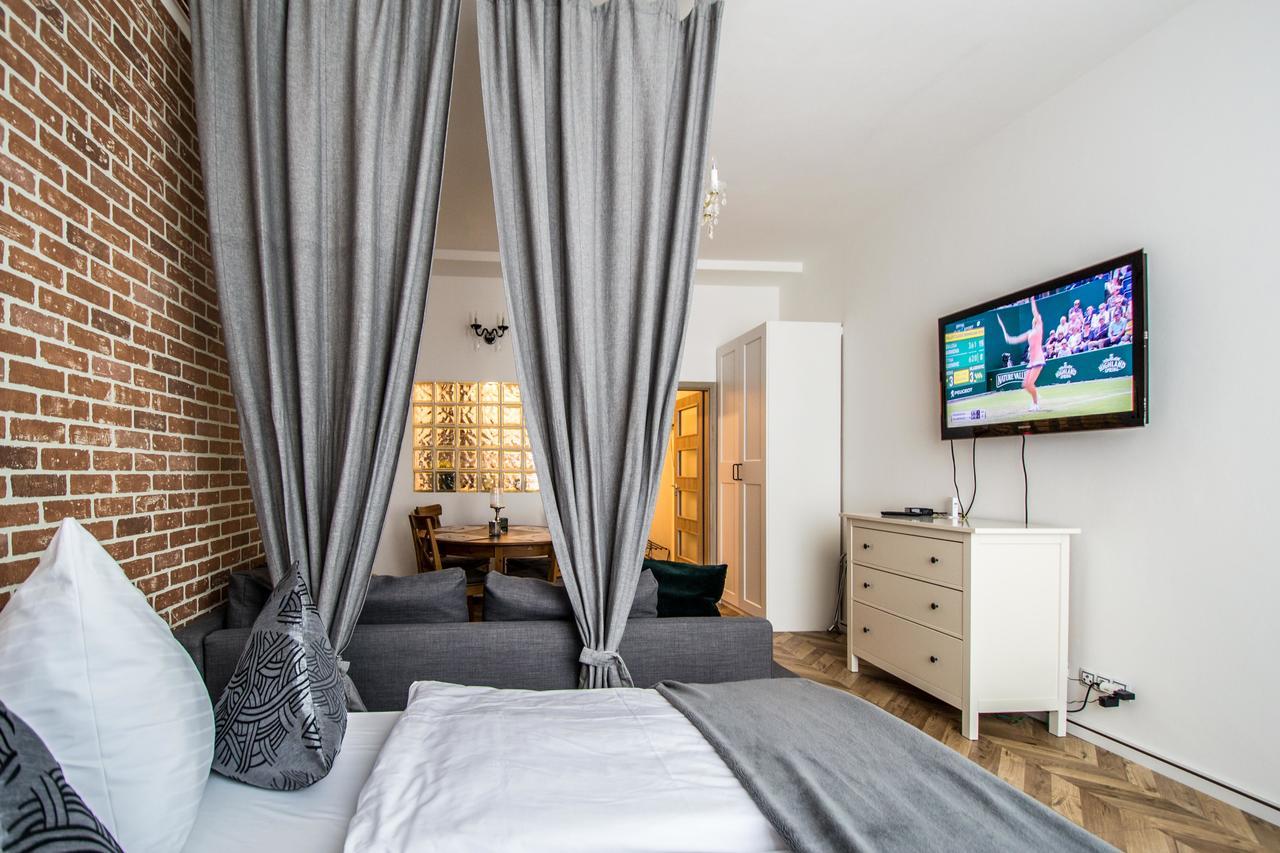 Executive Bright Apt. By Ruterra Apartment