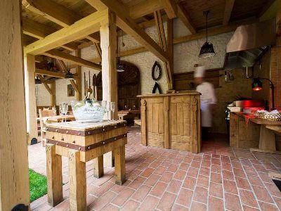 Selsky Dvur - Bohemian Village Courtyard