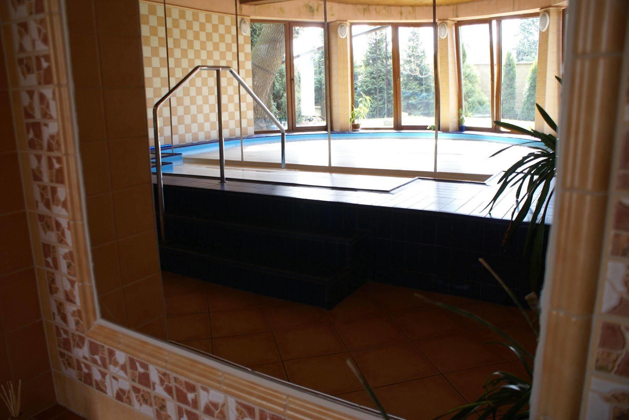 Hotel Pawlovnia 3*