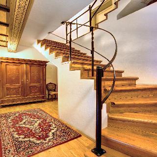 Hotell Red Lion 4*