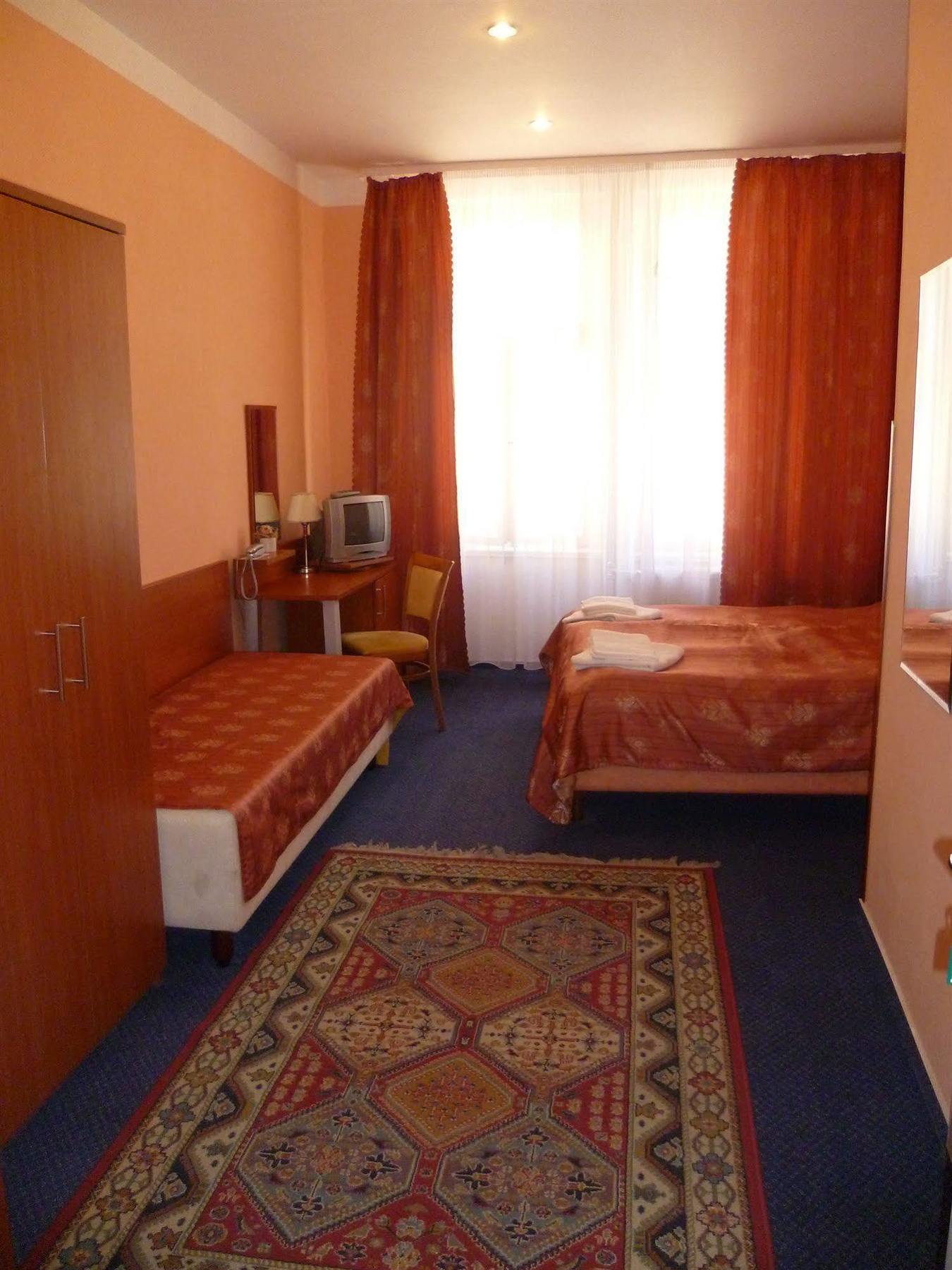 Aladin Hotel 3*