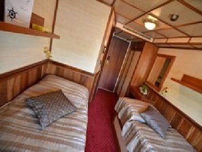 Florentina Boat 3*