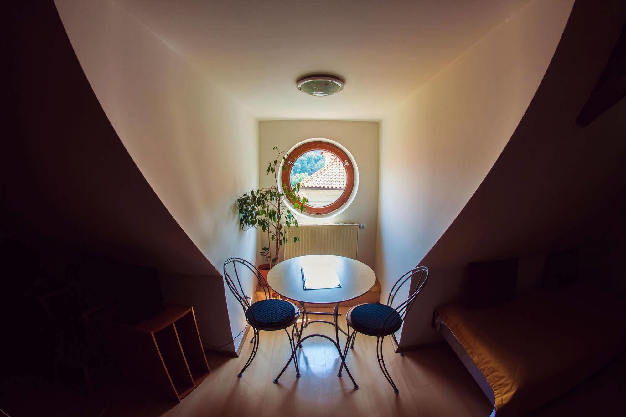 U Zlate Podkovy Apartment Prag