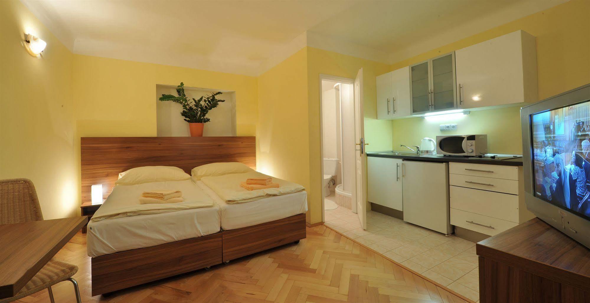 Apartment U Zlate Podkovy Prag
