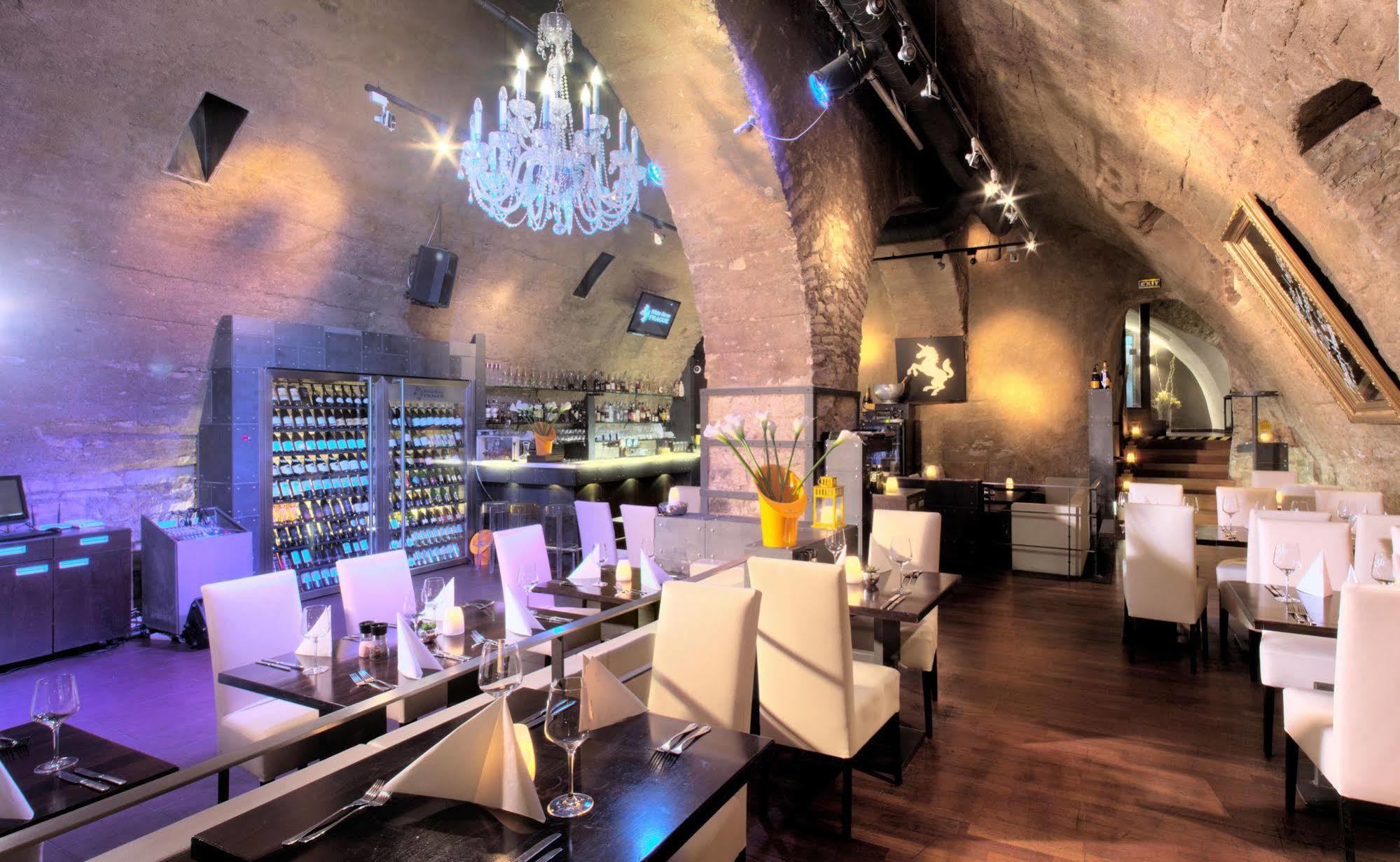 Old Town Square By Emblem Aparthotel 5*