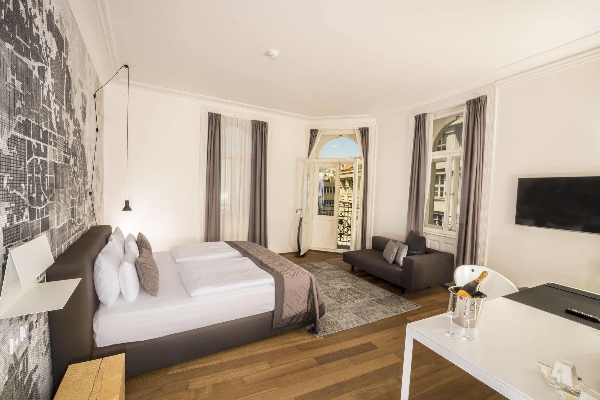 Hotell Golden Crown Prag