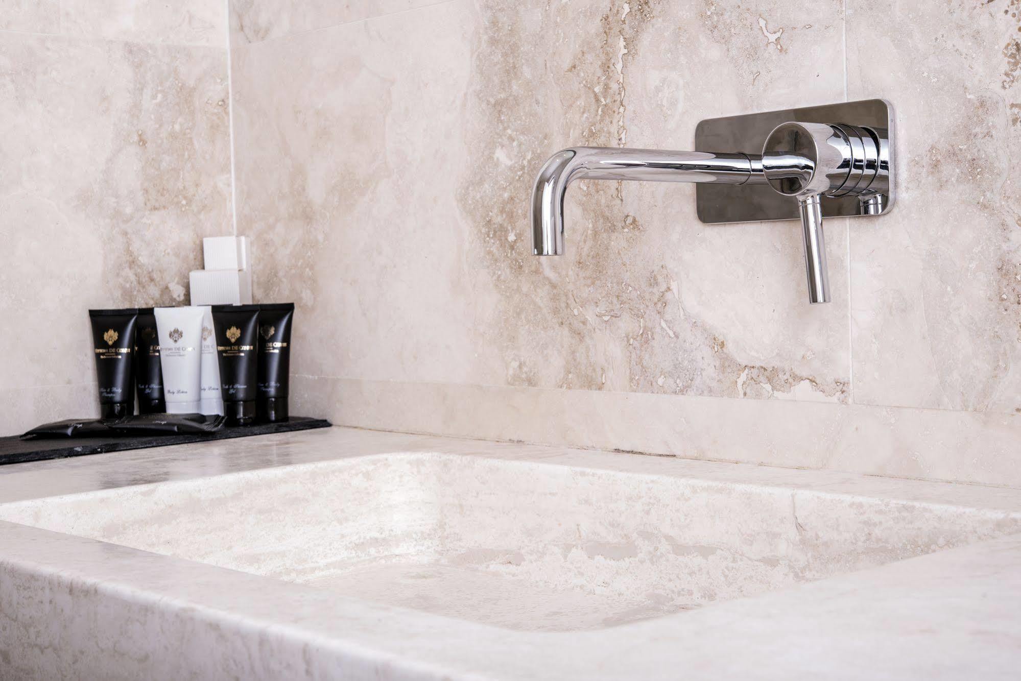 Hotell Golden Crown 4*