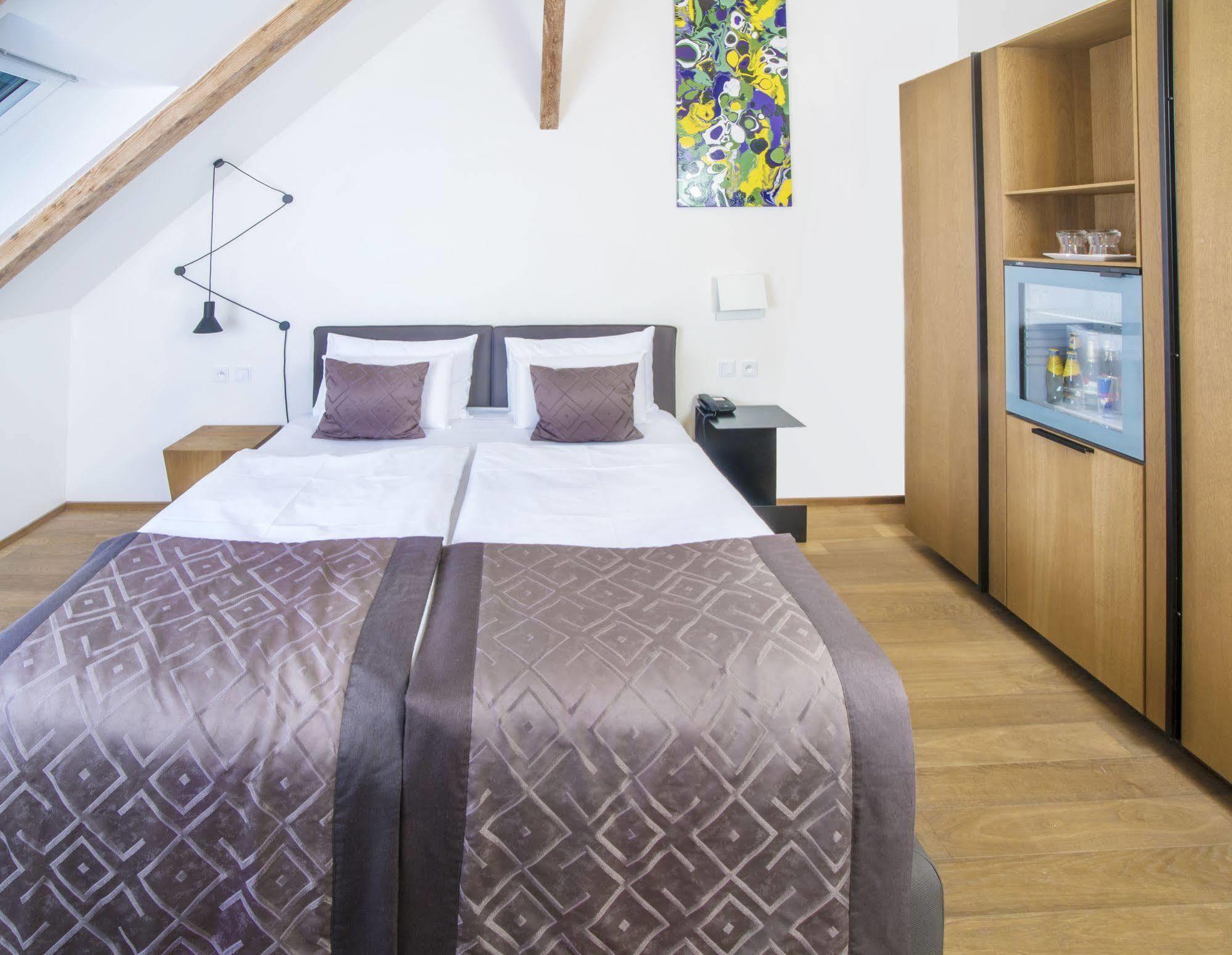 Hotell Golden Crown Prag