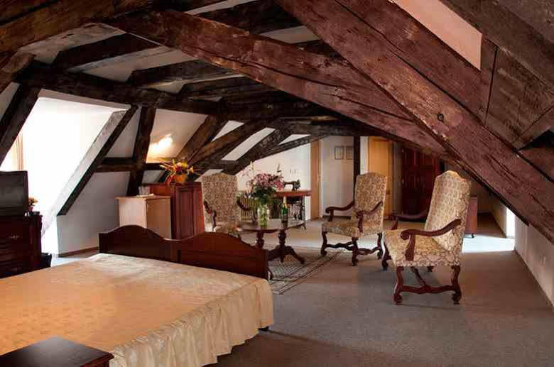 King George Hotel 3*