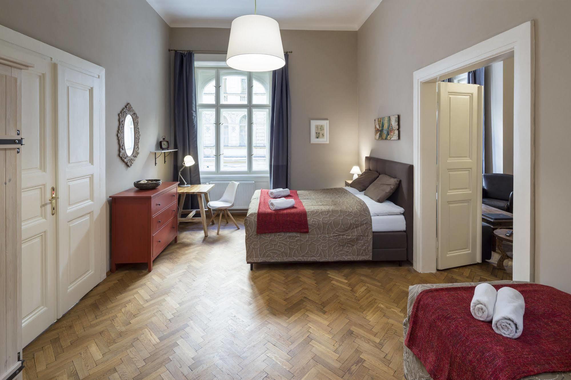 Apartment Dlouha 2ab Prag