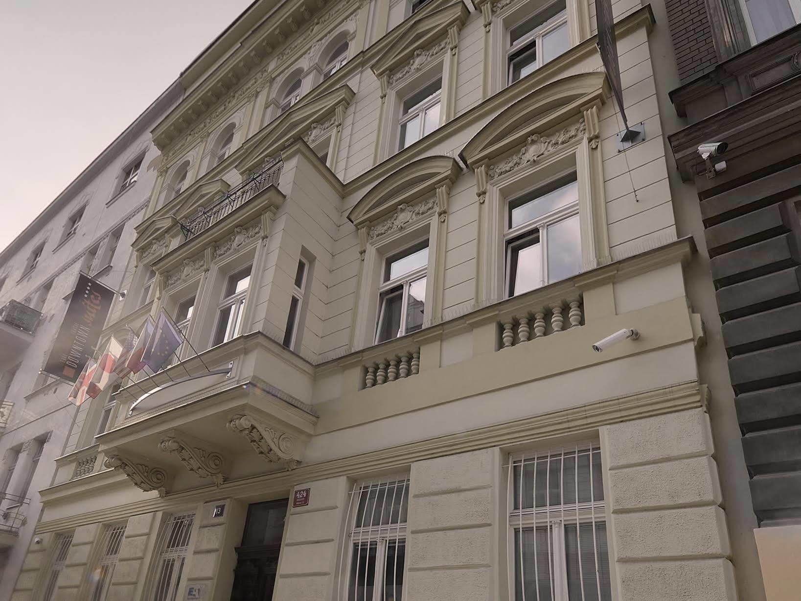 Downtown Kodanska Lägenhetshotell 4*