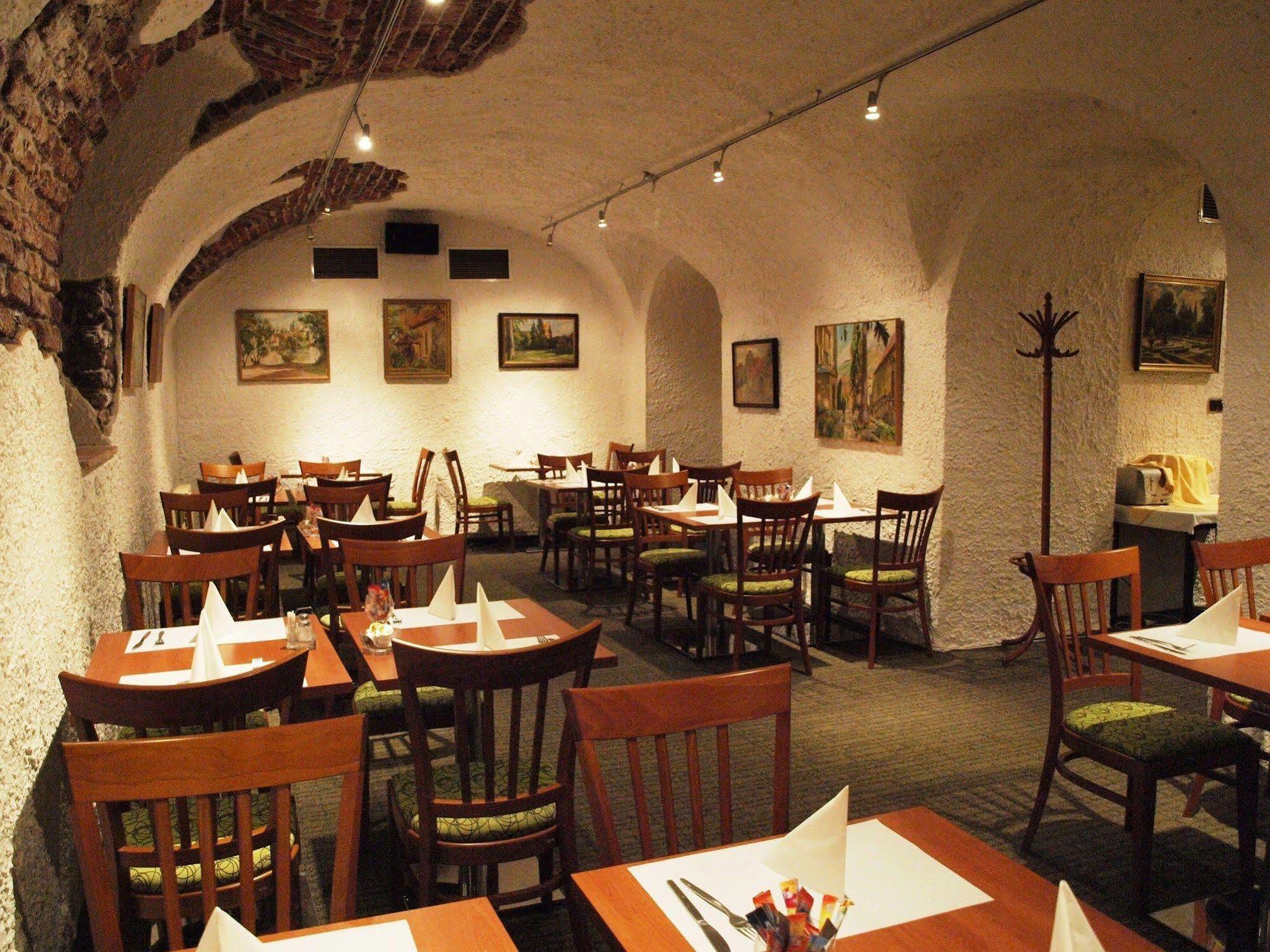 Hotel Arbes