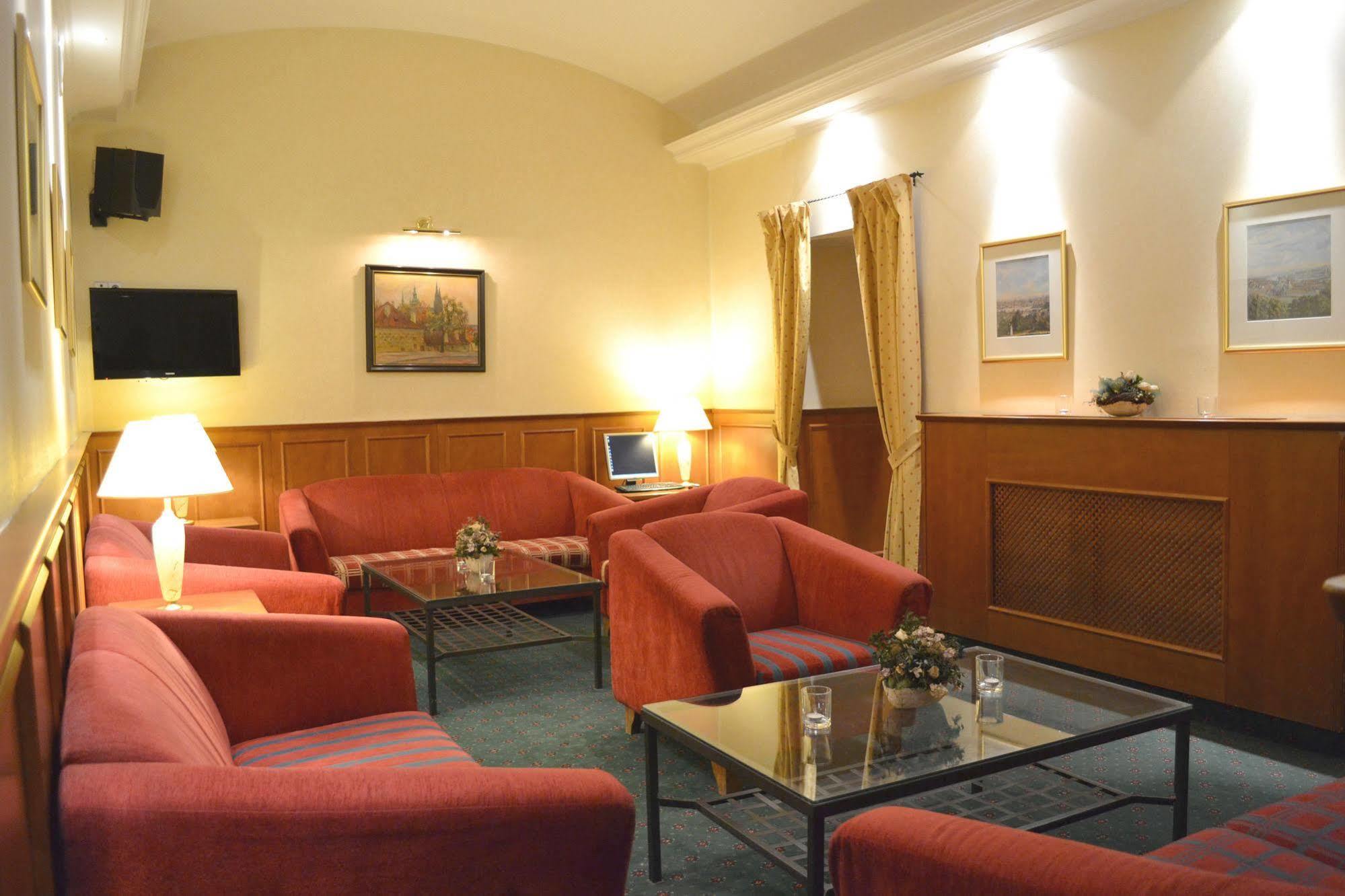 Hotel Arbes 3*