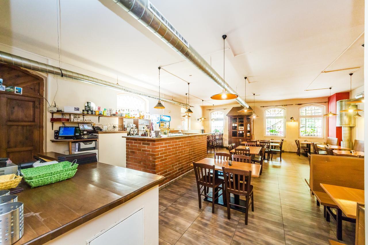 Hotell Nova Hospoda - & Restaurant Prag