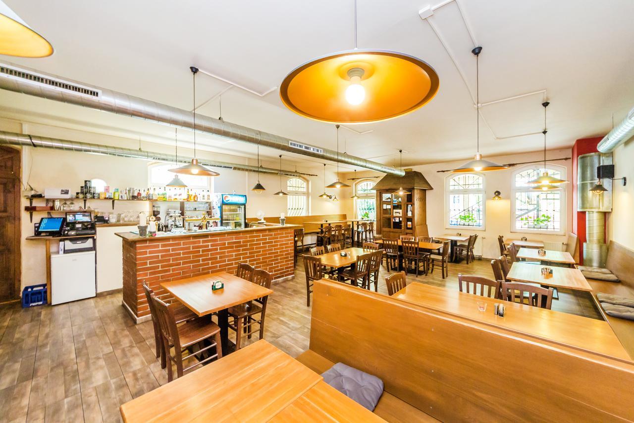 Hotell Nova Hospoda - & Restaurant Prag