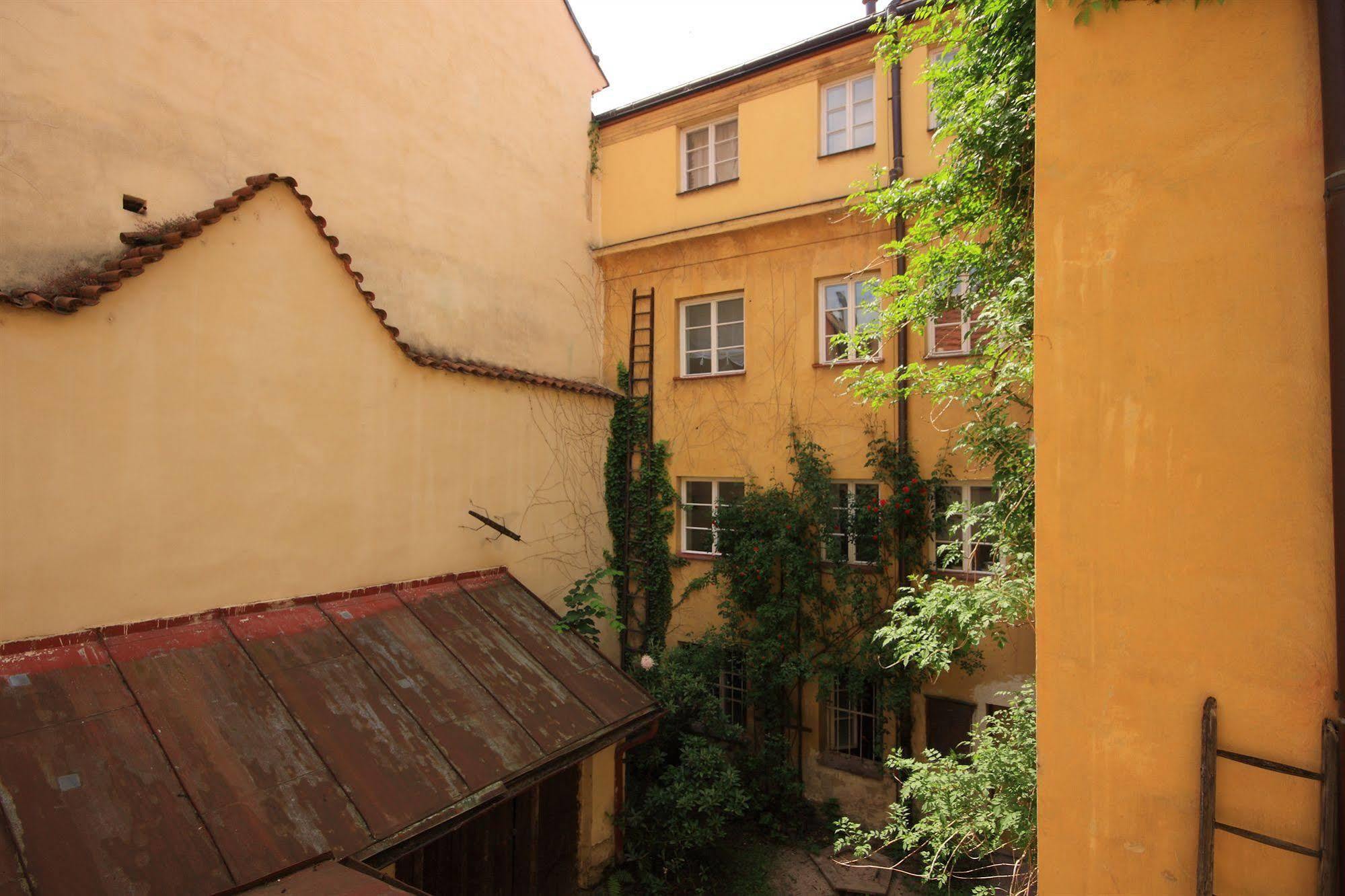 Hotel The Green Garland *