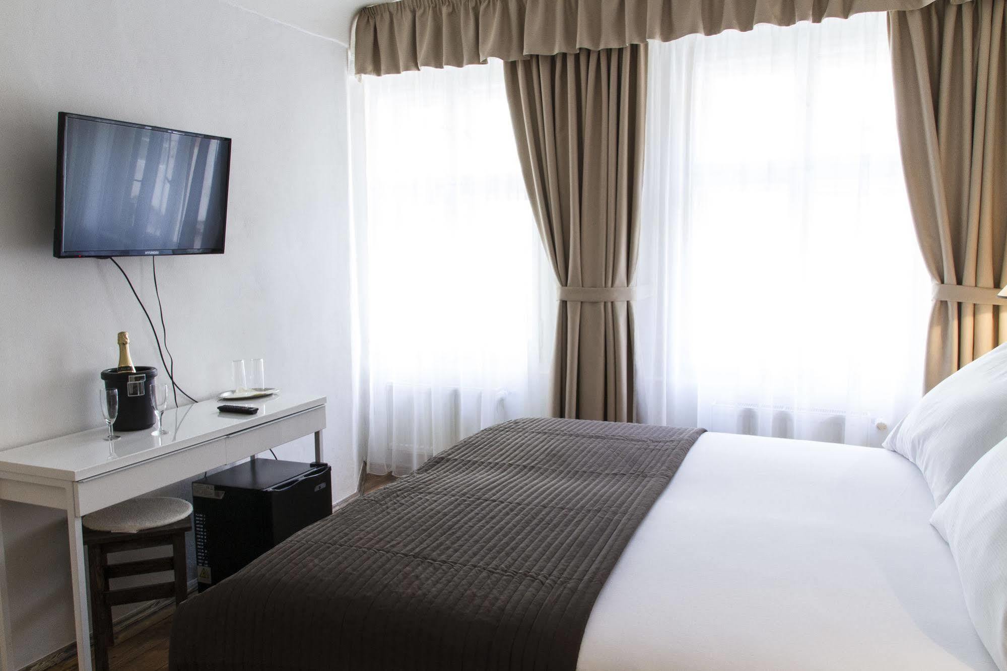 U Suteru Hotel