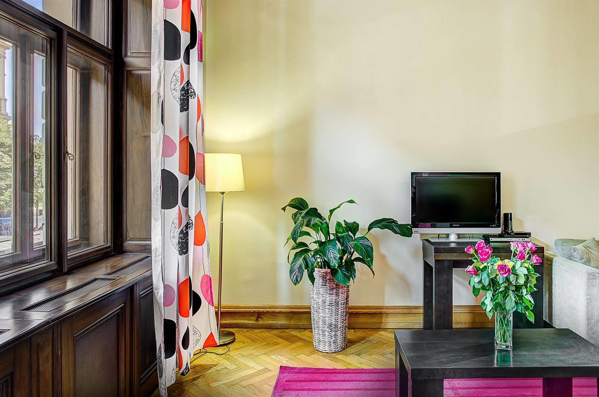 Art House By Adrez * Prag