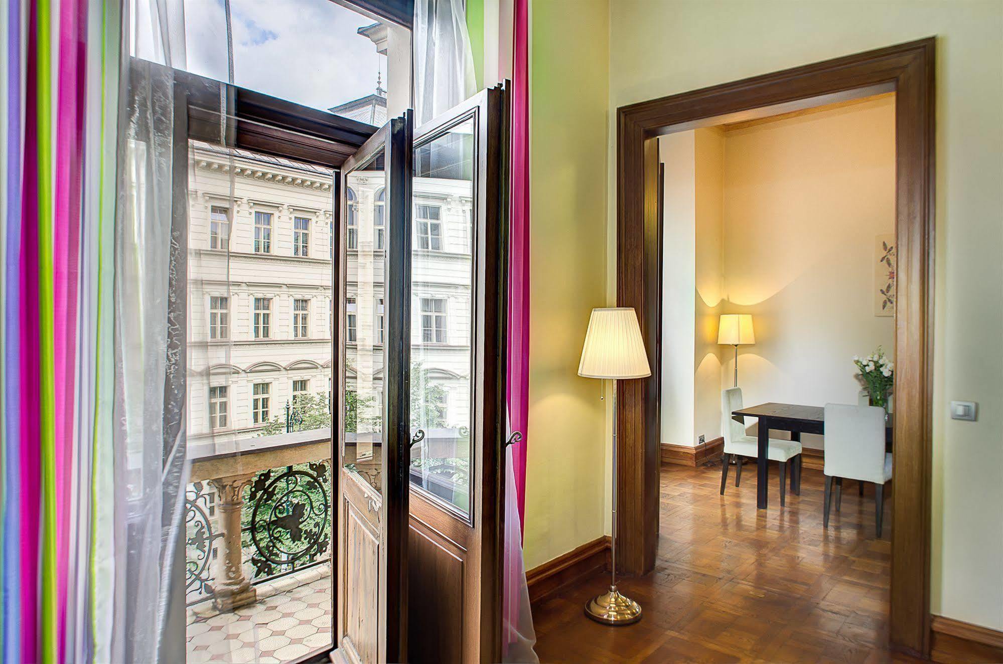 Art House By Adrez * Prag